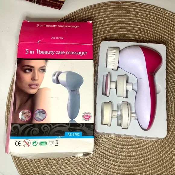 < NEW 5 in 1 Facial Brush Massager > - Picture 3 of 3